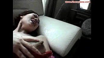 MILF amateur ordeña sus tetas XVIDEOS