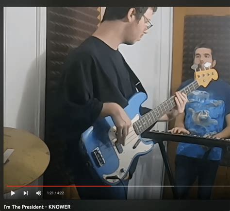 This Bassist Does Not Have An Abnormally Short Arm R Confusing Perspective