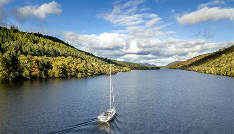 Hiking Tours of Scotland - 8 Day Great Glen Way & Loch Ness Walk - Great Glen Way Walking Vacation