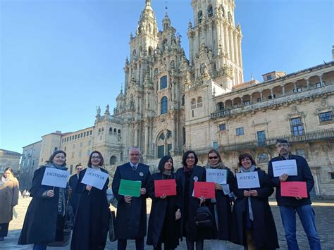 Los Letrados Judiciales Se Manifiestan En Santiago