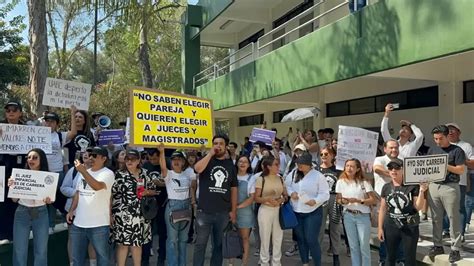 Se Suman Estudiantes De Derecho De La UABC A Jueces Para Manifestarse