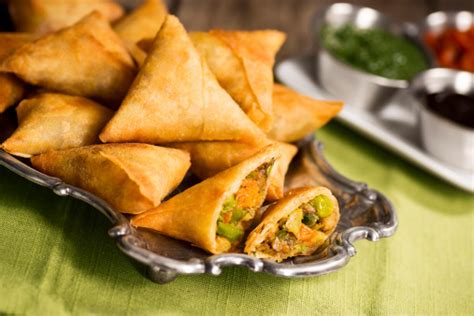 Samosas With Chutney And Tamarind Sauce Stock Photo - Download Image ...