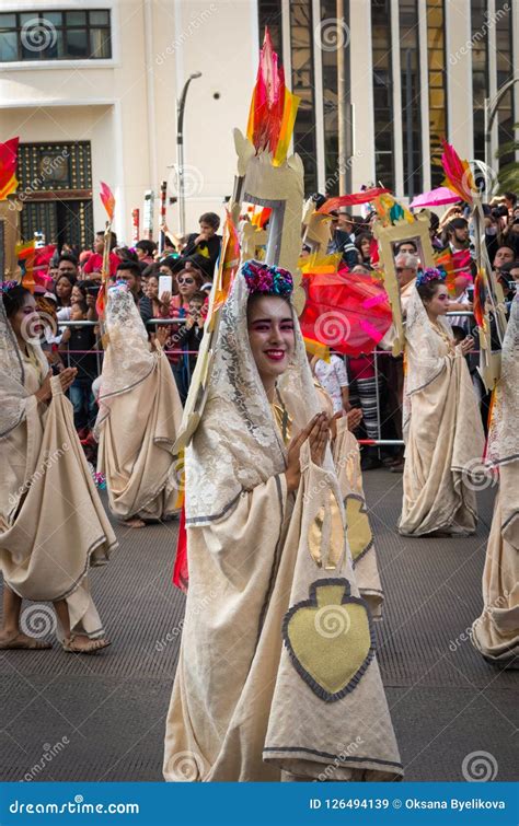 Day of the Dead Parade in Mexico City. Editorial Stock Image - Image of ...