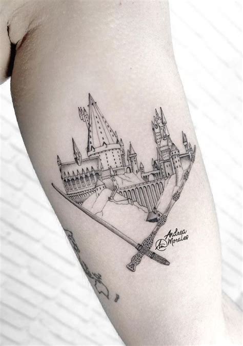 Hogwarts Tattoo | Tatuaje de harry potter, Tatuaje de hogwarts, Tinta ...