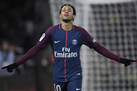 Neymar Veut Plus Que Jamais Quitter Le Psg