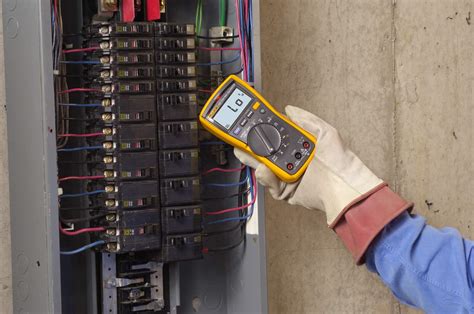 Fluke 117 Electricians True RMS Multimeter Buy Online In United Arab