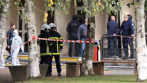 Vid O Attaque Au Couteau Arras Un Enseignant Tu Le Suspect