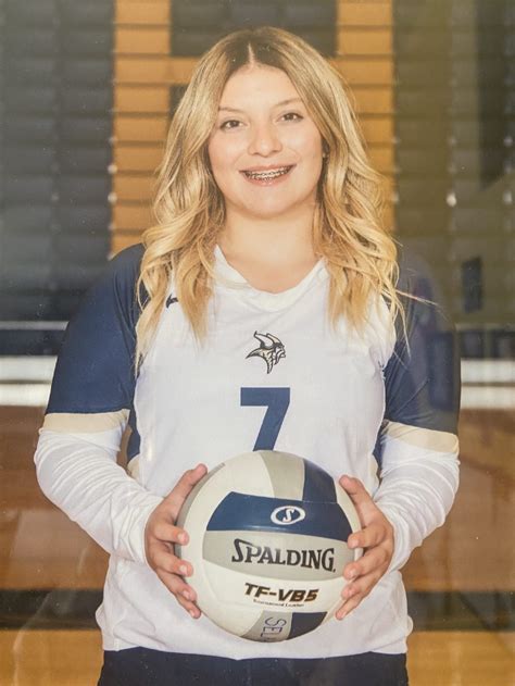 Emilee Nelson Hawkins Selah Prep Dig