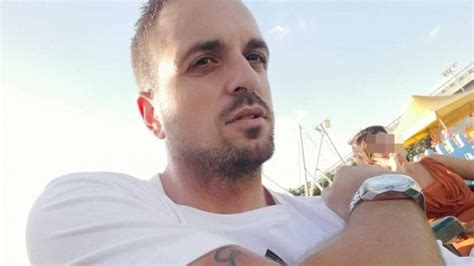 Caserta Padre Travolto E Ucciso Da Un Suv Il Pirata Della Strada