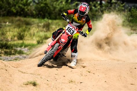 Crosser Binaan Astra Honda Raih Poin Perdana Di Mxgp Lombok