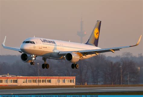 Foto Lufthansa Airbus A320 214 D AIUT