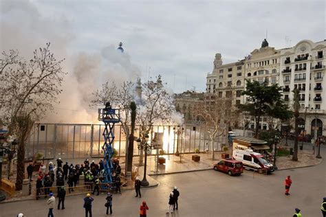 Cuarta mascletà de fallas 2024 Pirotecnia Camp del Turia