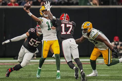 Green Bay Packers Star Jordan Loves Stunning Ranking Among Nfc Qbs