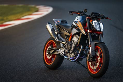 Neue KTM 890 Duke R 2022 Details Fotos Technische Daten