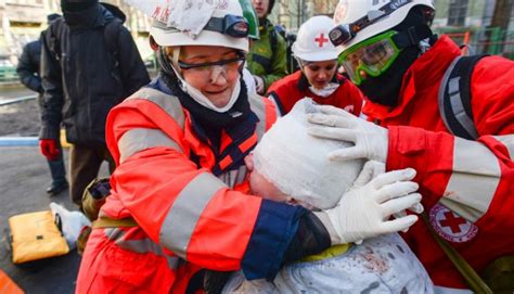 Ucraina Ministro Chiede A Croce Rossa Di Rimuovere I Corpi Di Soldati