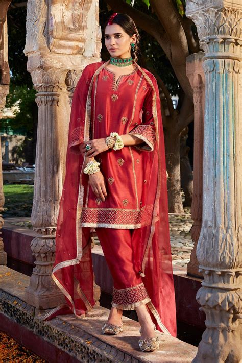 Buy Maroon Kurta And Pant Chanderi Embroidery Dori Notched Set For