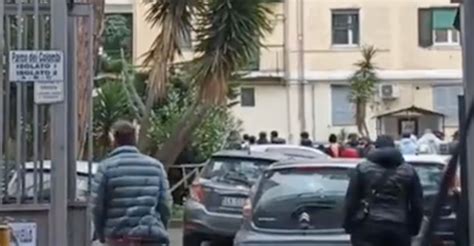 Agguato A Napoli Duplice Omicidio Al Rione Don Guanella