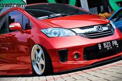 Honda Freed Modifikasi Ceper