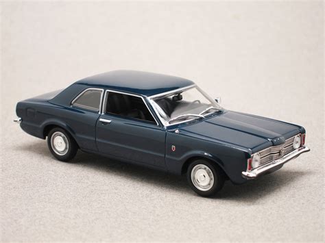 Ford Taunus 1970 Dark Blue Maxichamps 1 43 Minicarweb