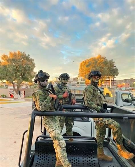 Marinos Por Siempre 🇲🇽⚓ Infantes De Marina La Marina De Mexico Hombres Militares