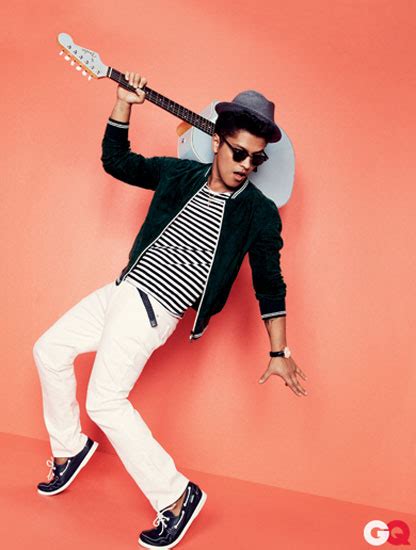 Bruno Mars Looks & Style - photos