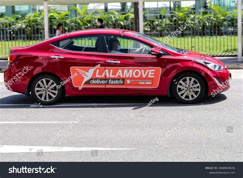 Singapore 9 Oct 2021 Lalamove Car Stock Photo 2088934636 Shutterstock