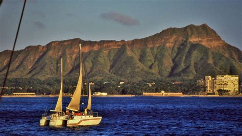 The Best Sunset Cruise Waikiki - Real Hawaii Tours