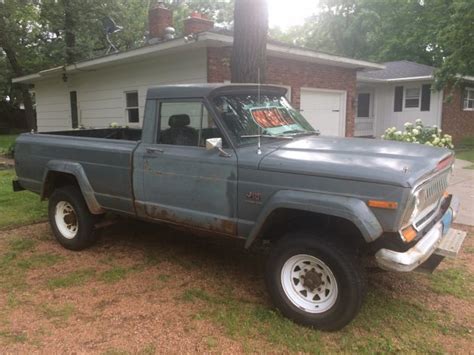 3 000 Craigslist Find 1974 Jeep J 20 Pickup Barn Finds