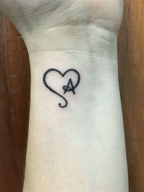 Tatuajes De Corazones Toda Una Declaraci N De Amor Mini Tatuajes