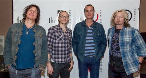 Stone Temple Pilots With Chester Bennington Performing At The D Las