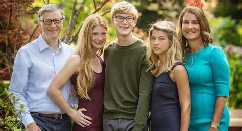 Bill Gates Children Photos : Bill Gates and teen daughter share love ...