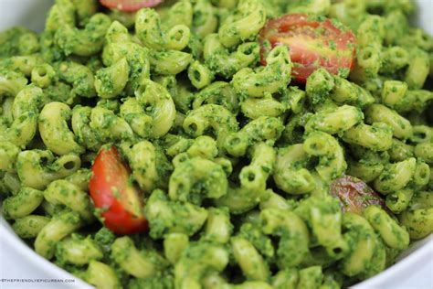 Spinach Pesto Macaroni