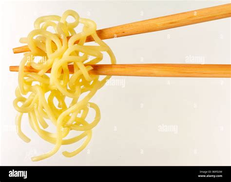 NOODLES AND CHOPSTICKS Stock Photo - Alamy