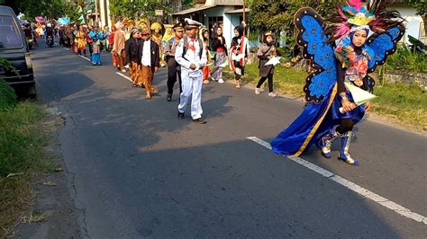 Karnaval Bhineka Tunggal Ika Dalam Rangka Milad Yayasan Roudlotuth