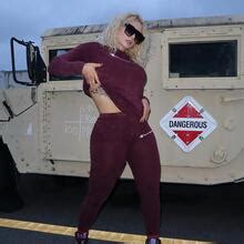 Nikkita Lyons Nude Leaks Fapopedia