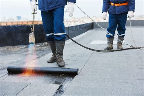 Your Quick Guide To Flat Roof Replacement Community Roofing Restoration