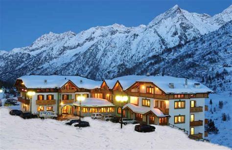 i-ski.co.uk Ski Hotels in Passo Tonale