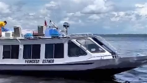 Lancha Expresso Princesa Esther Saindo De Manaus Sua Maquina Um