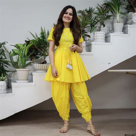 Yellow Bandhej Dhoti Set In 2020 Designer Party Wear Dresses Stylish