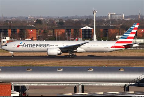 N An American Airlines Boeing Er Photo By Rovanper Id