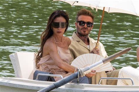 Photo Victoria Beckham Et Son Mari David Beckham En Front Row Dans