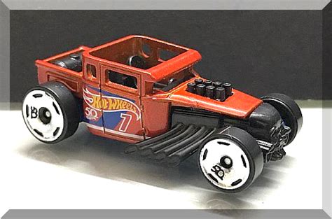 Hot Wheels Bone Shaker HW Th Race Team Orange Contemporary