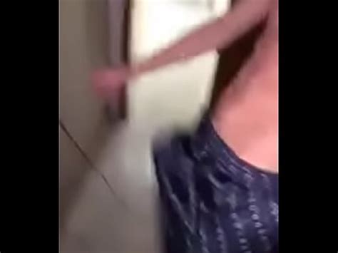 Luan Lean Sarrando XVIDEOS