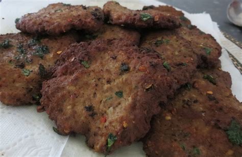 How To Make Chapli Kebabs Round Kebabs