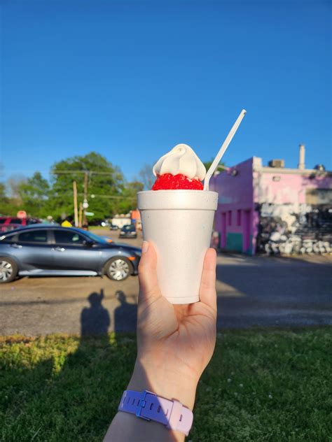 On A Rare Beautiful Day In Memphis Jerrys Sno Cones Hits The Spot