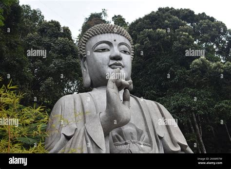 Gros Plan De La Statue De Bouddha Blanc G Ant Du Temple De Chin Swee