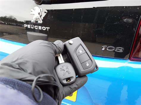 Citroen C1 Peugeot 108 Toyota Aygo new remote key replacement cut