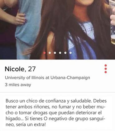 Las descripciones más graciosas de Tinder que puedes encontrar ligando