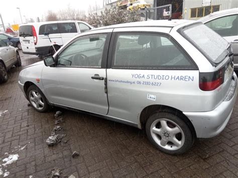 Seat Ibiza Ii 16i Clxglxssxe Salvage Vehicle 1999 Gray