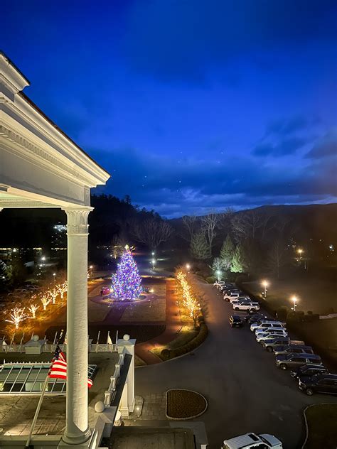 Greenbrier Resort Travel Guide | A Touch of Teal